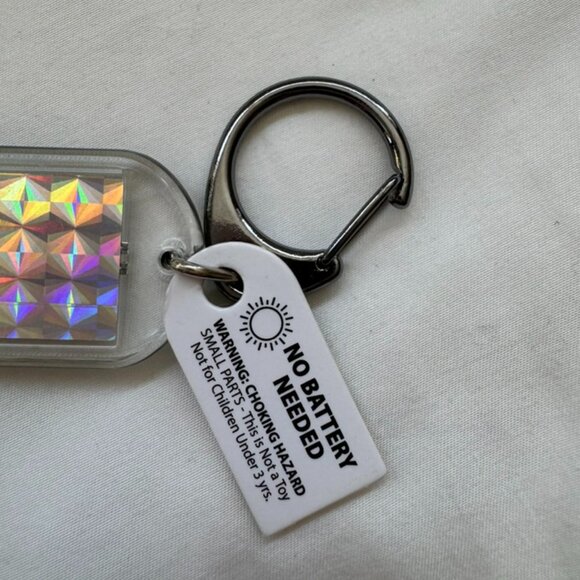 NWT, LaserGifts Name "Dan" Holographic Flashing Key Chain, Acrylic, Solar Power - Picture 6 of 7